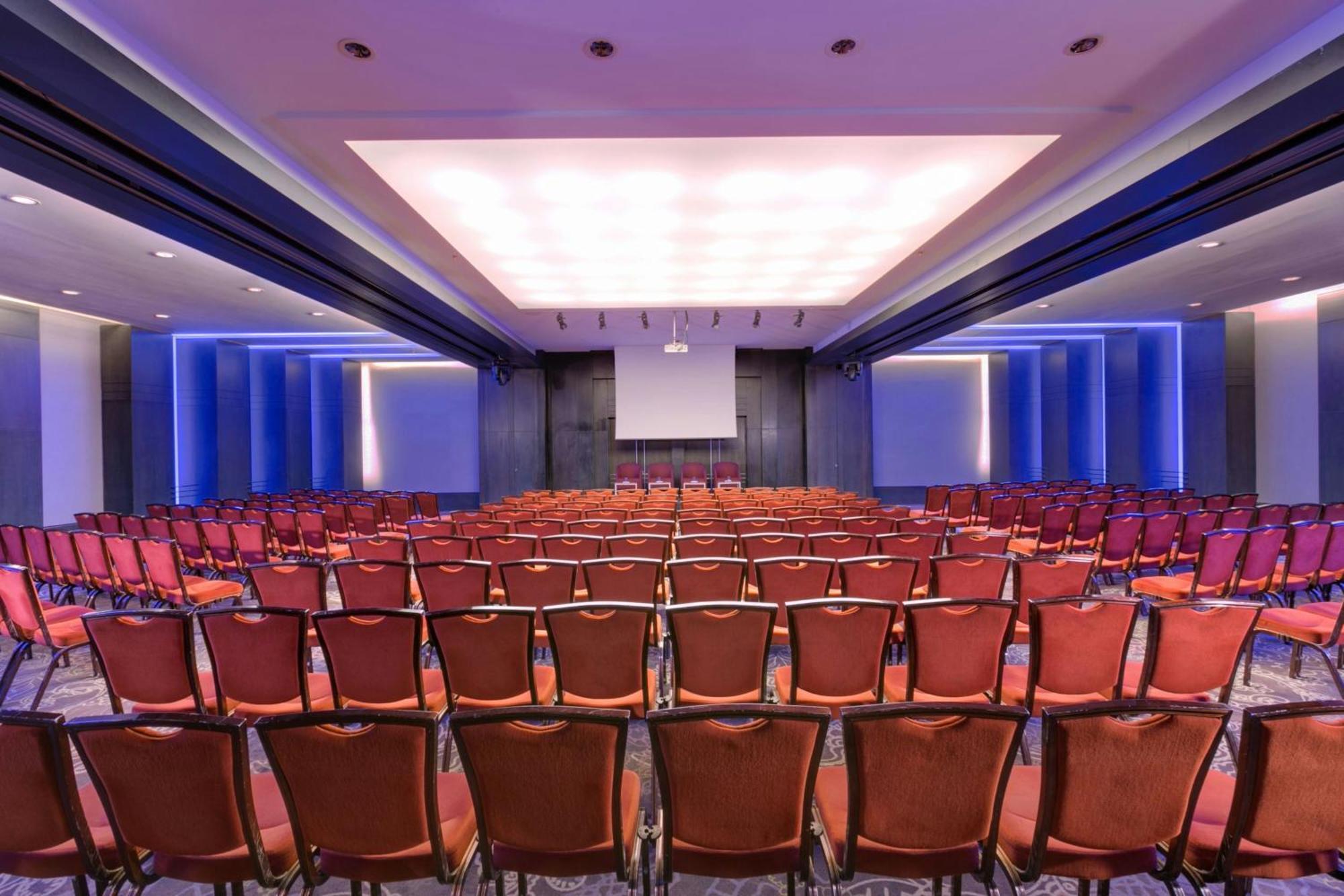 Sheraton Bucharest Hotel Bucareste Exterior foto The Grand Ballroom